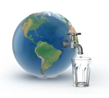 depositphotos_9787249-stock-photo-drinking-water-crisis-eco-concept Disegno della terra con un rubinetto e sotto un bicchiere