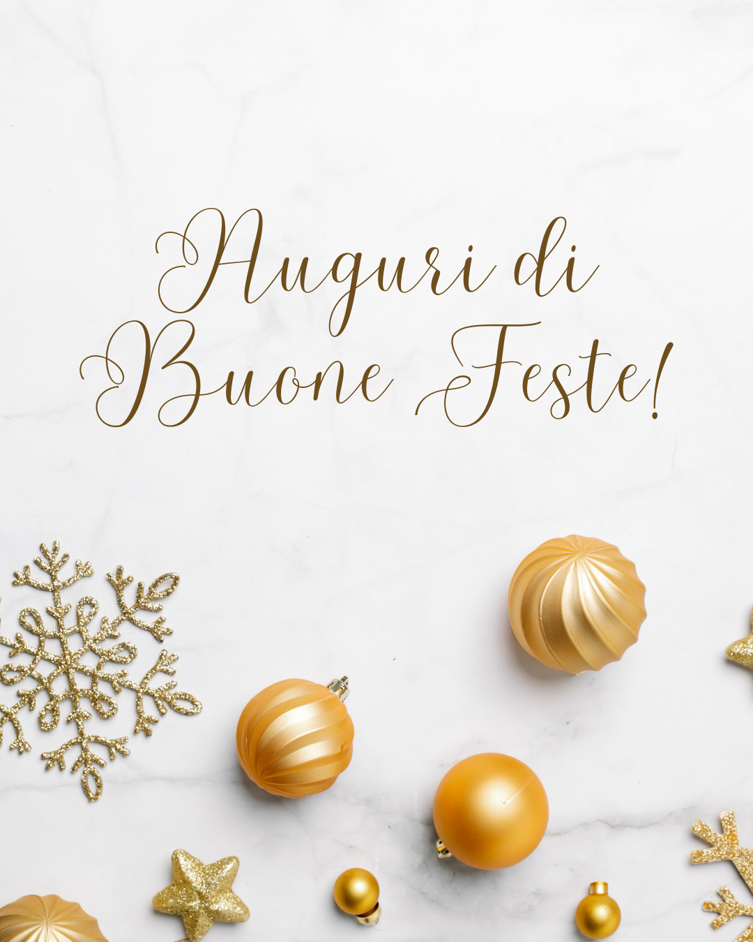 Immagine di un biglietto di auguri di buone feste con palline di Natale