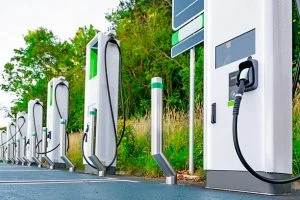 Foto di stazioni di ricarica per veicoli elettrici
